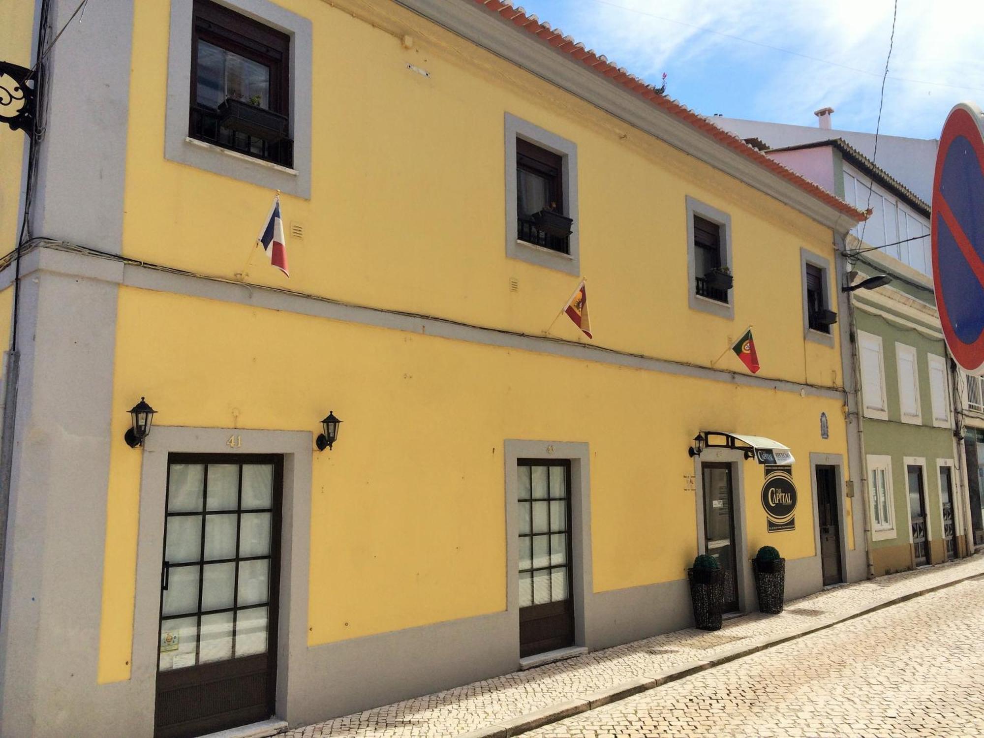 The Capital Boutique B&B Peniche Esterno foto