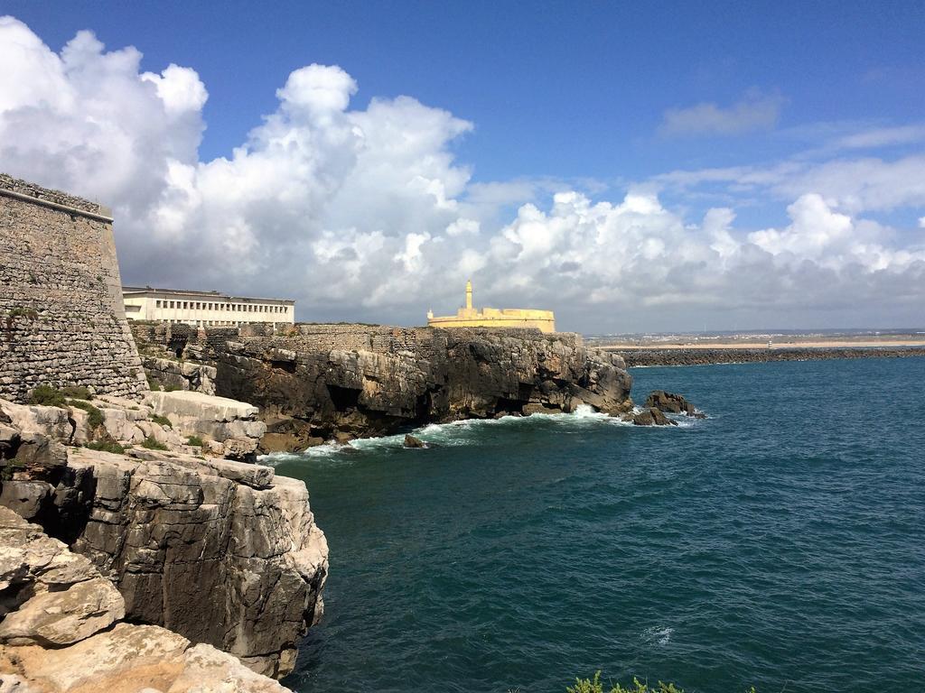 The Capital Boutique B&B Peniche Esterno foto
