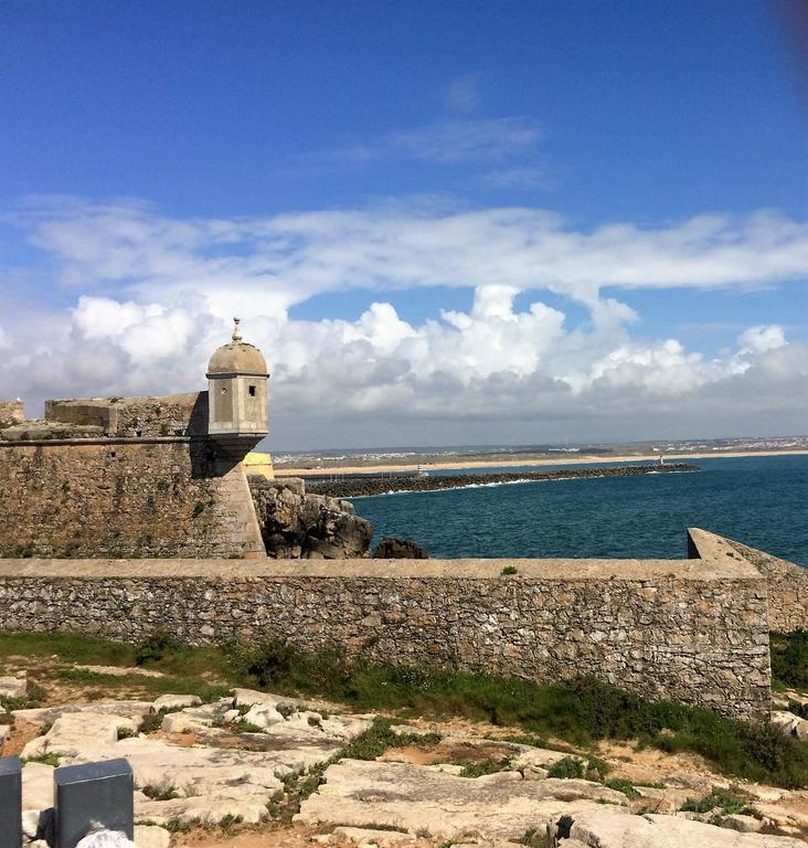 The Capital Boutique B&B Peniche Esterno foto
